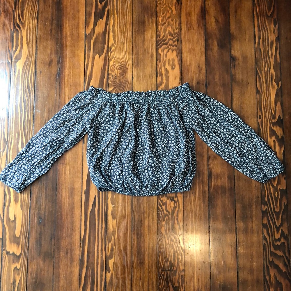 Cropped, off-the-shoulder, Brandy Melville top